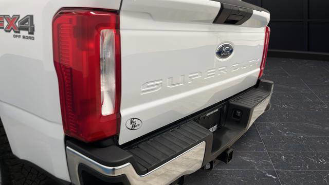 Used 2024 Ford F250 XL w/ XL Chrome Package image 36