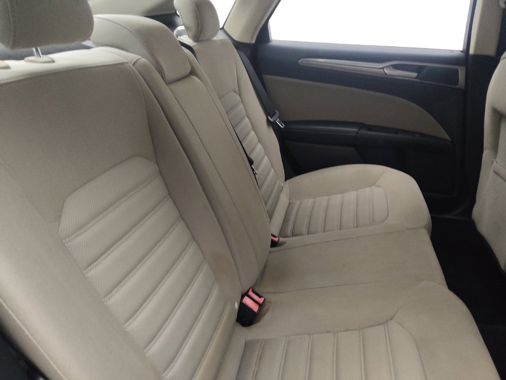 Used 2017 Ford Fusion S FWD image 19