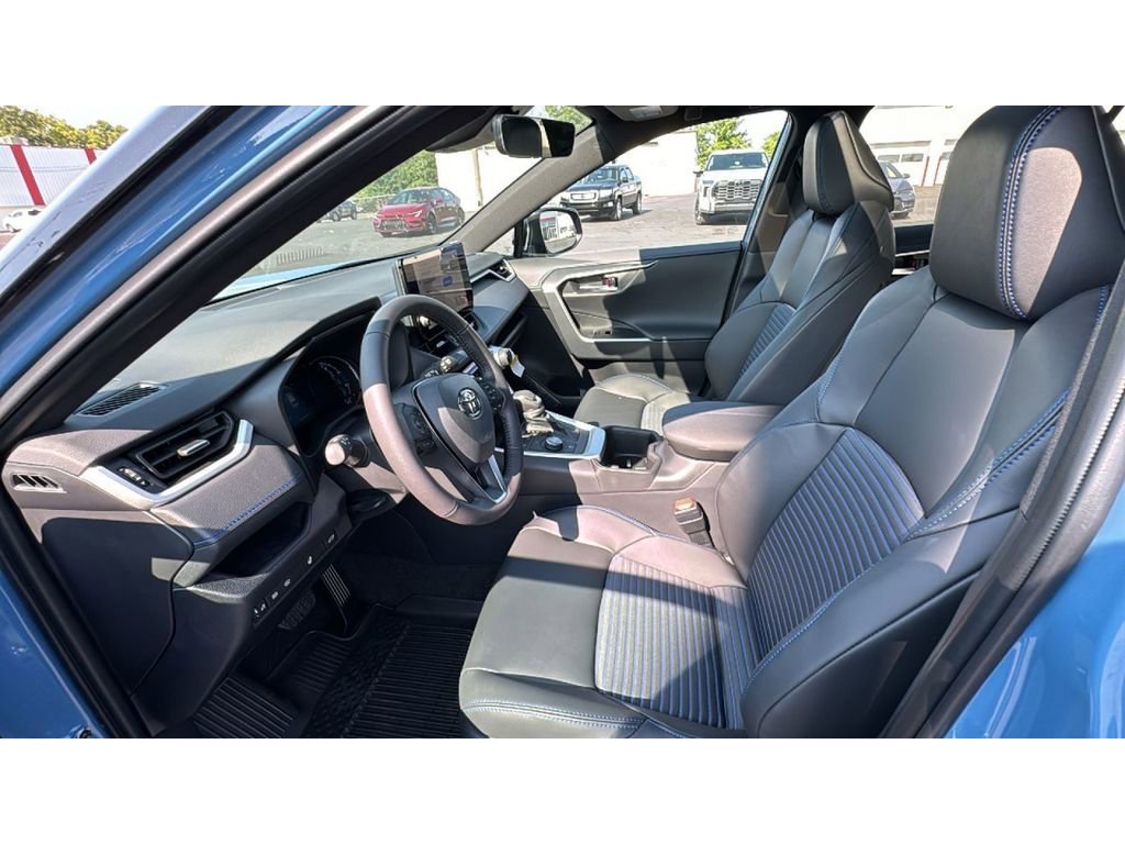 Used 2024 Toyota RAV4 XSE w/ Weather Package image 28