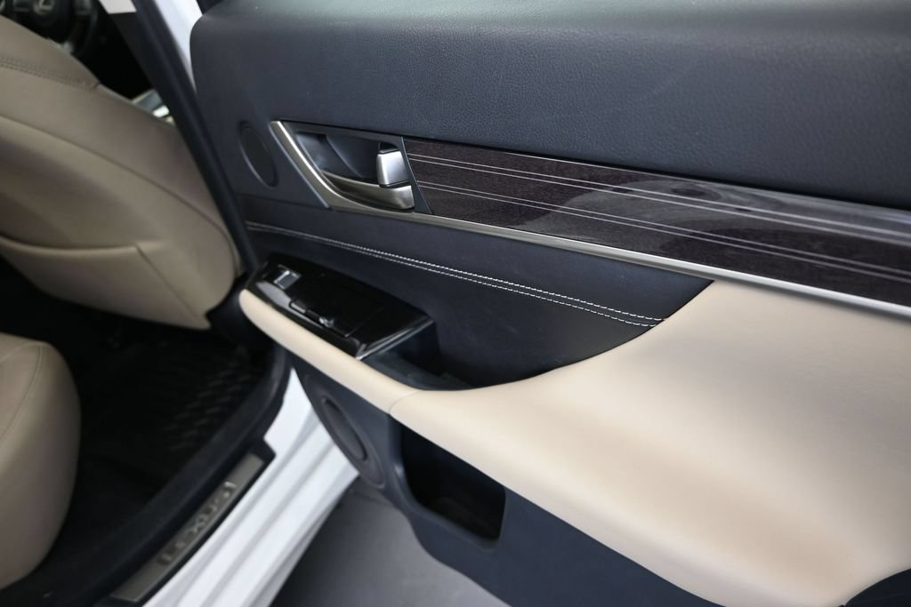 Used 2017 Lexus GS 350 w/ Preferred Accessory Package RWD image 21