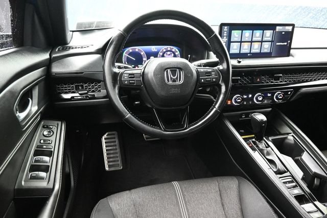 Used 2025 Honda Accord Sport image 13