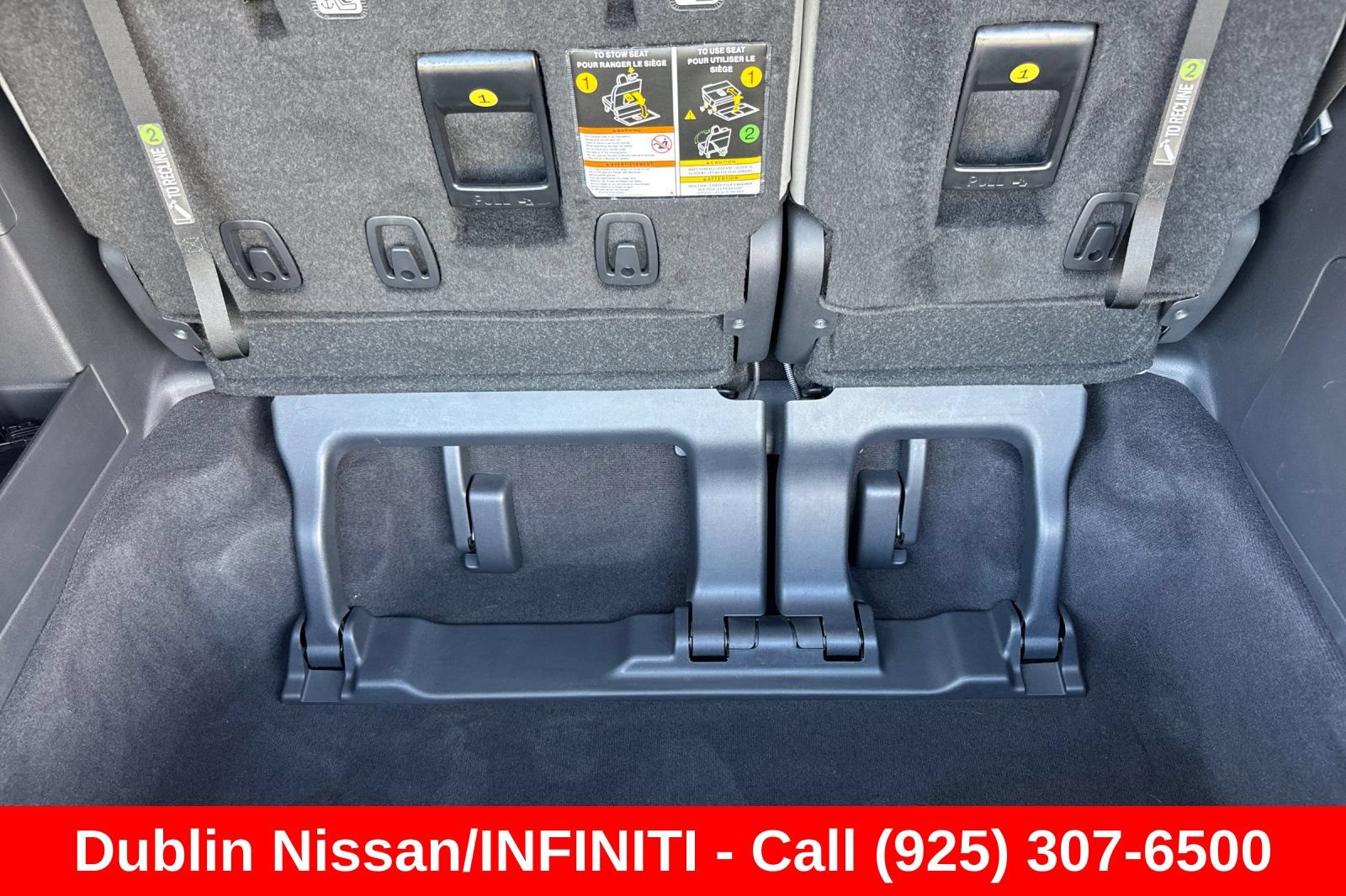 Used 2025 Toyota Sienna XLE FWD image 18