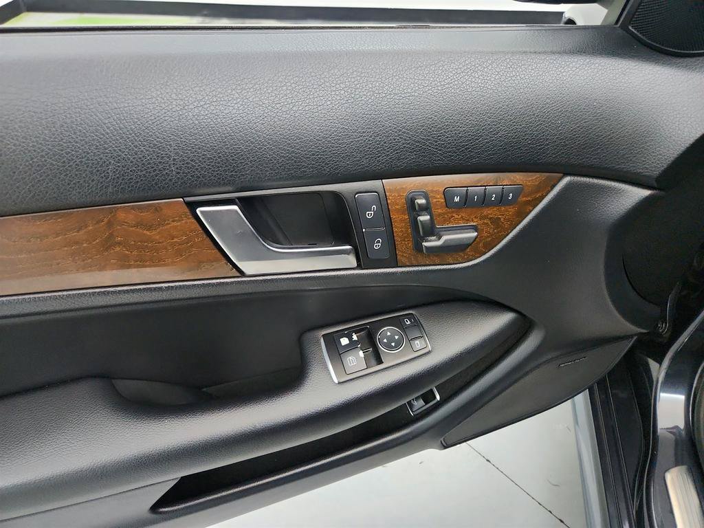 Used 2012 Mercedes-Benz C 63 AMG Coupe image 21