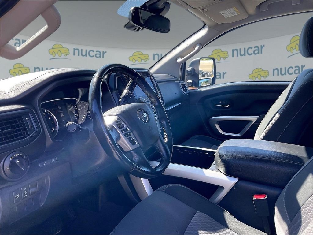Used 2022 Nissan Titan SV w/ SV Convenience Package AWD/4WD image 8