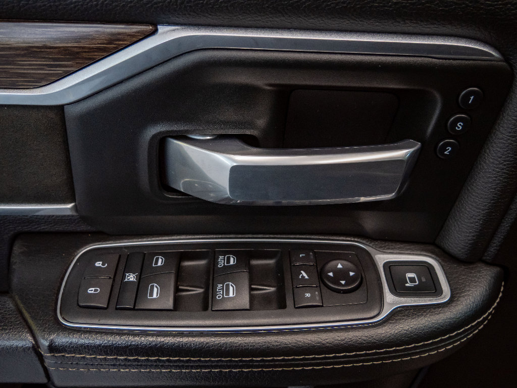 Used 2020 RAM 3500 Laramie image 23