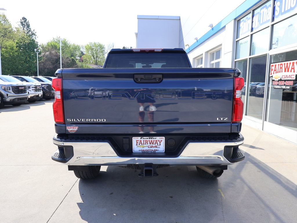 Certified 2022 Chevrolet Silverado 3500 LTZ w/ Gooseneck/5TH Wheel Package AWD/4WD image 9