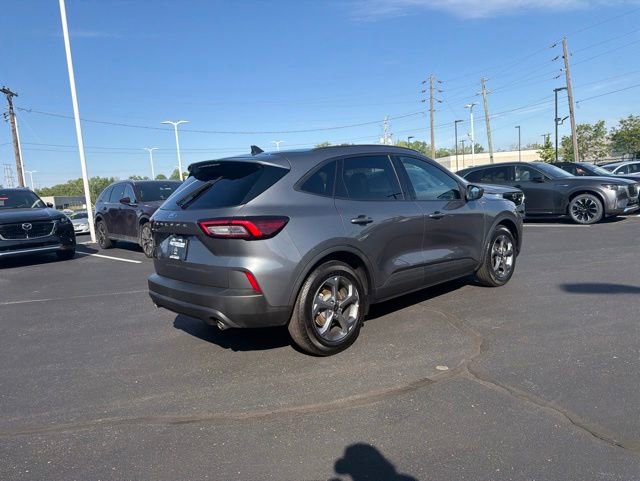 Used 2025 Ford Escape ST-Line FWD image 10