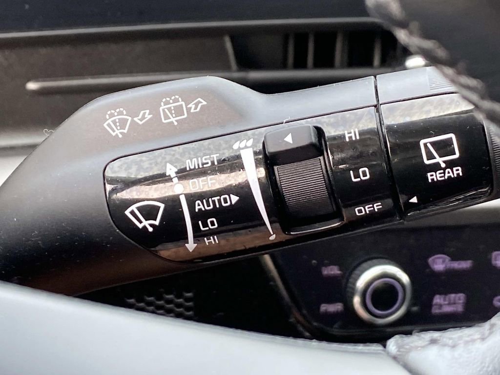 Used 2024 Kia Sportage EX AWD/4WD image 19
