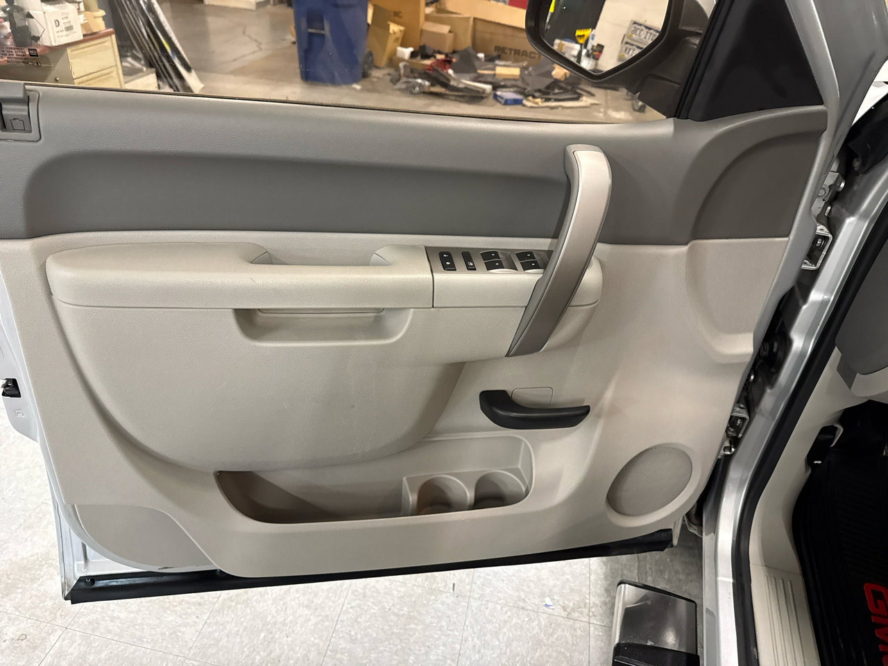 Used 2010 GMC Sierra 1500 SLE w/ Texas Edition image 26