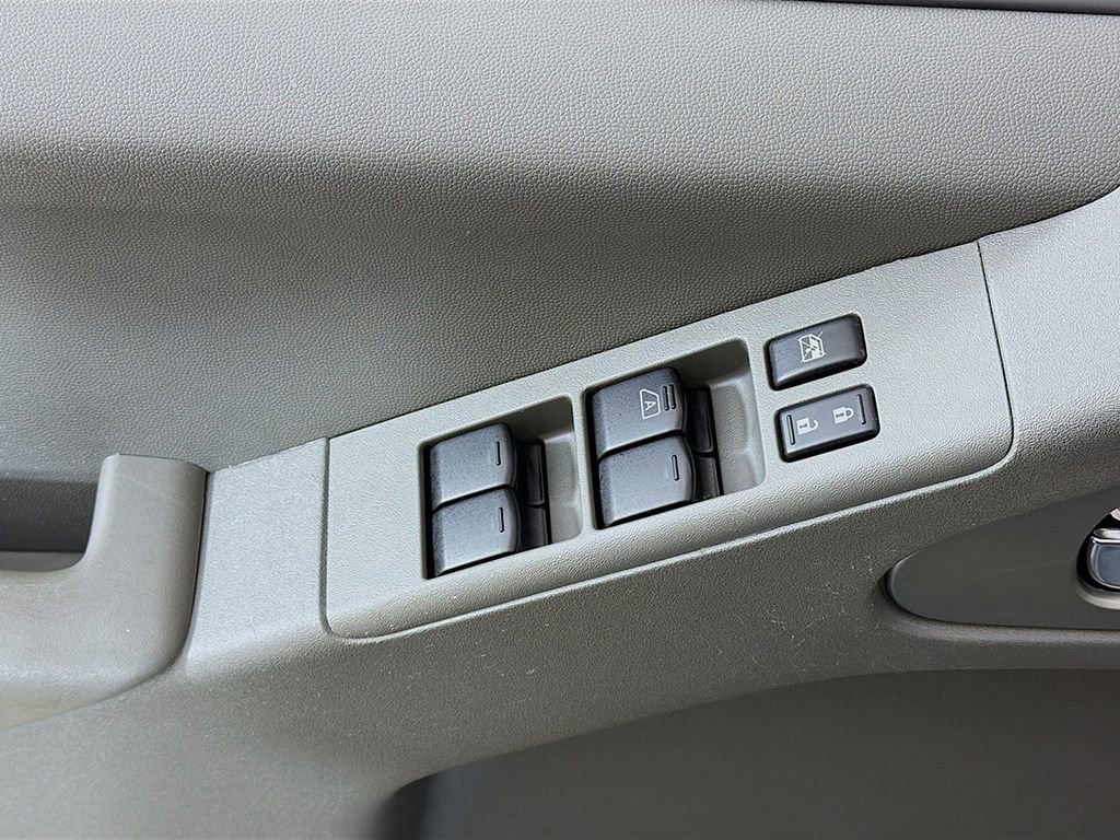 Used 2018 Nissan Frontier SV image 22