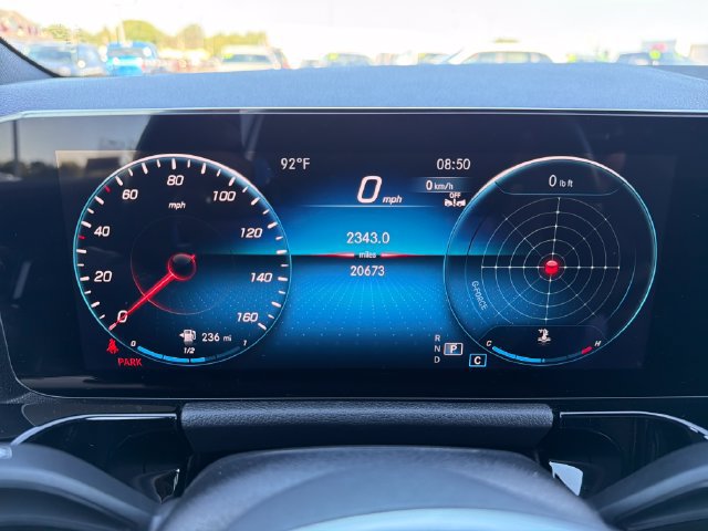 Used 2023 Mercedes-Benz GLA 250 4MATIC image 11