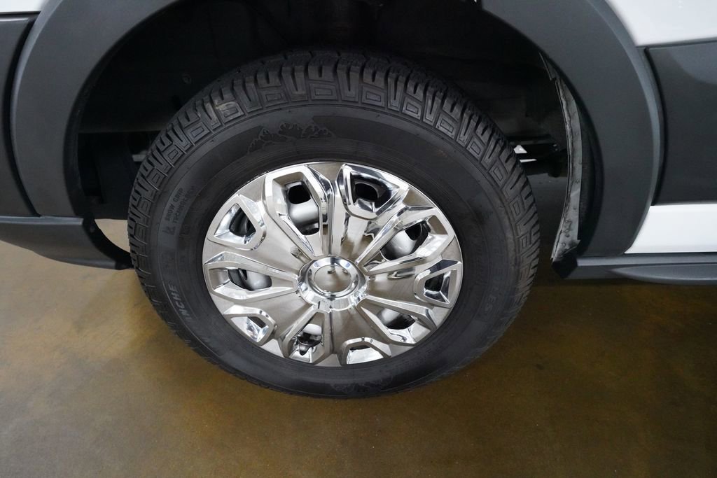 Used 2017 Ford Transit 150 XL image 29