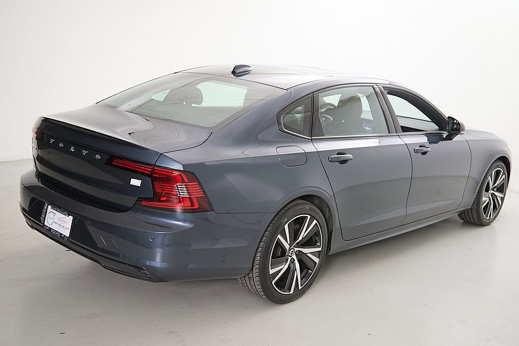 Used 2022 Volvo S90 T8 R-Design AWD/4WD image 9