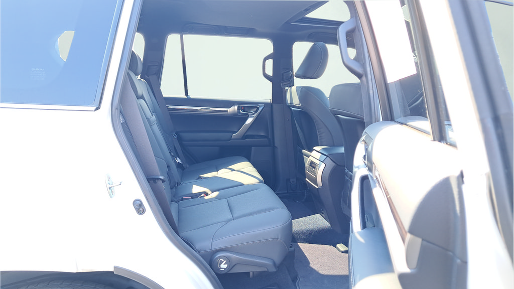 Used 2023 Lexus GX 460 Premium w/ Premium Package AWD/4WD image 26