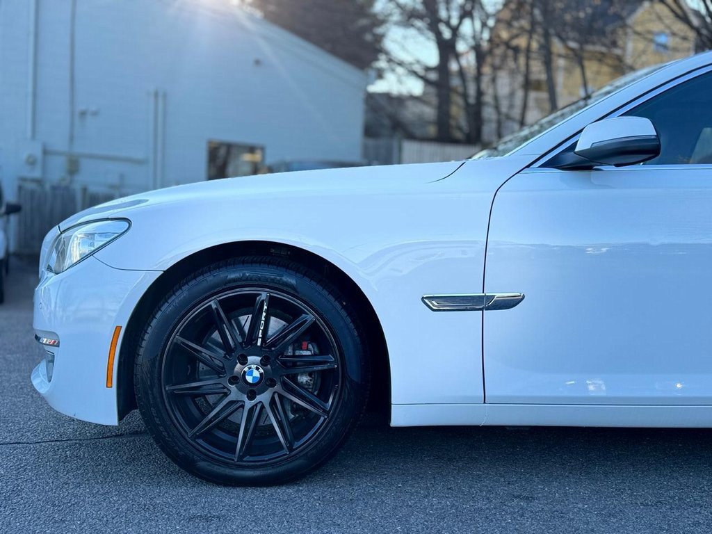 Used 2013 BMW 740Li xDrive image 10