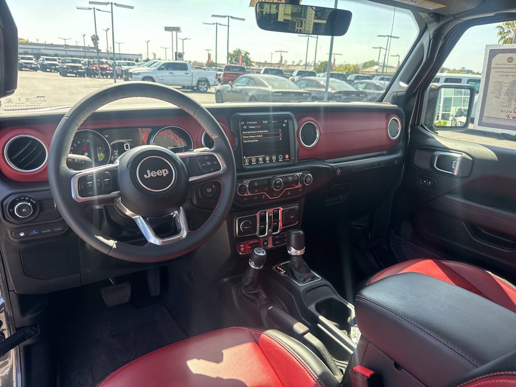 Used 2023 Jeep Wrangler Unlimited Rubicon 4xe AWD/4WD image 18
