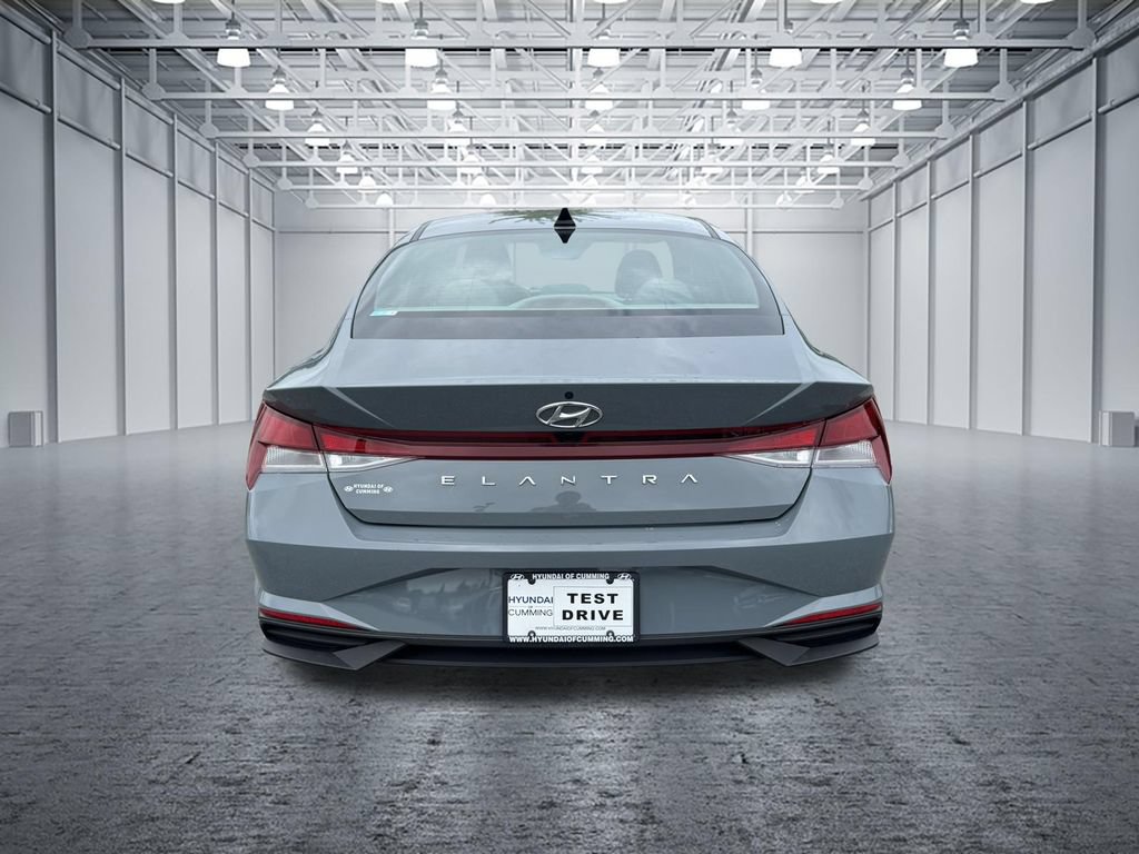Used 2022 Hyundai Elantra SEL FWD image 6