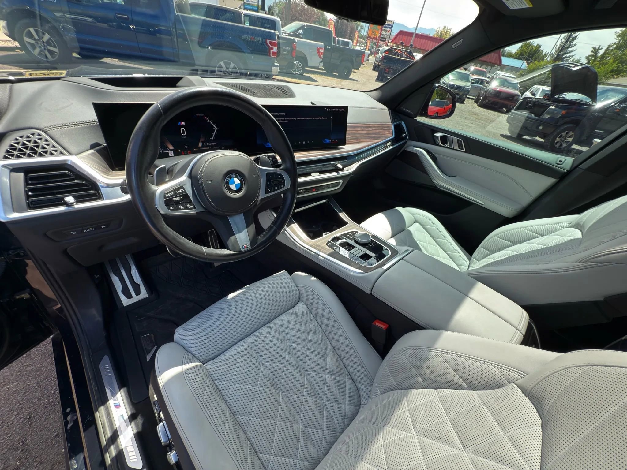 Used 2024 BMW X5 xDrive40i w/ M Sport Package image 37