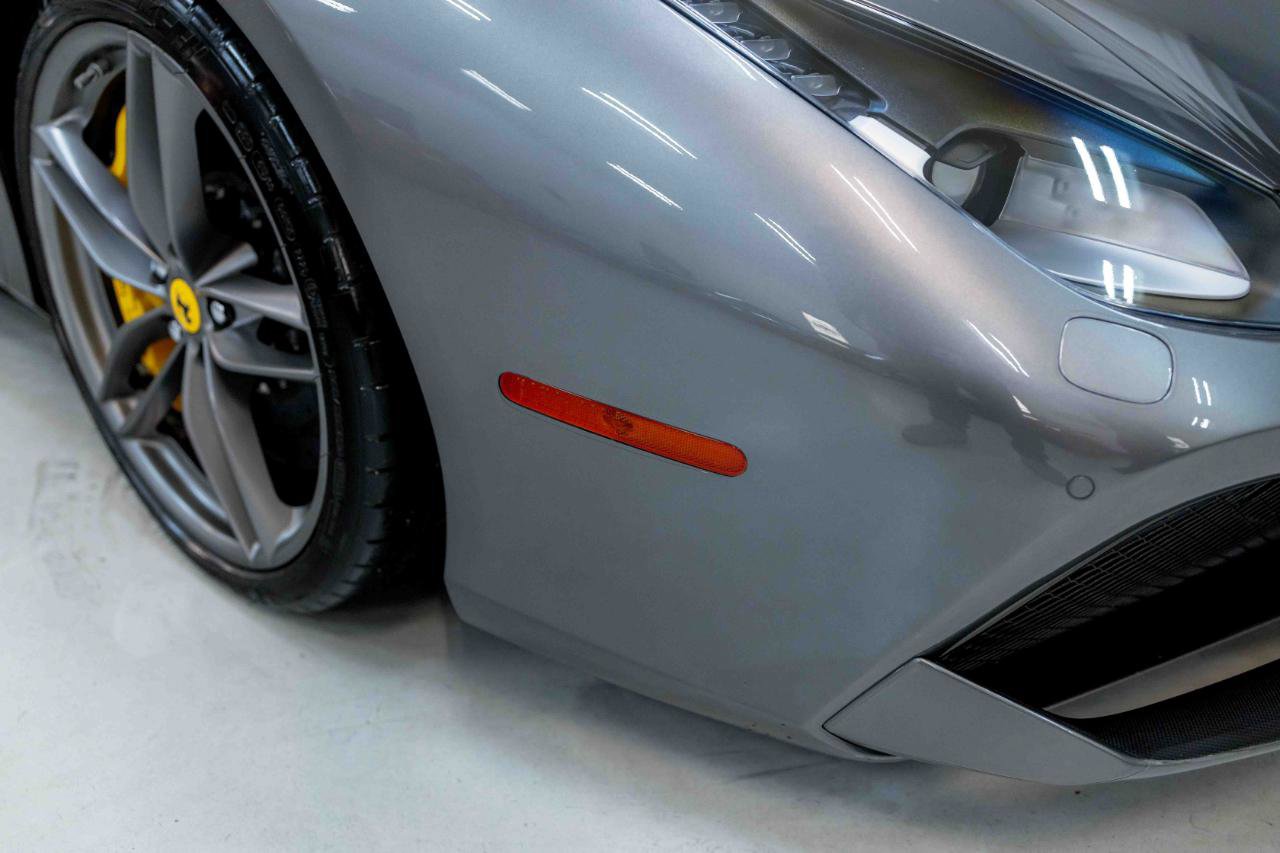 Used 2018 Ferrari 488 Spider image 19