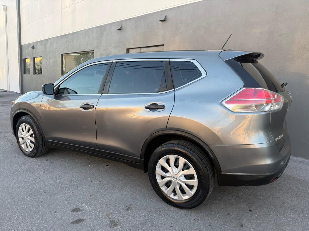 Used 2016 Nissan Rogue S w/ Appearance Package AWD/4WD image 5