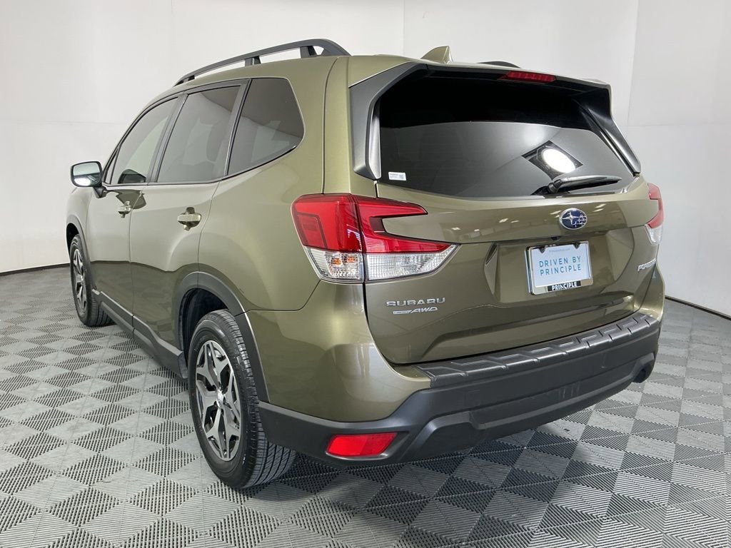 Used 2023 Subaru Forester Premium AWD/4WD image 7