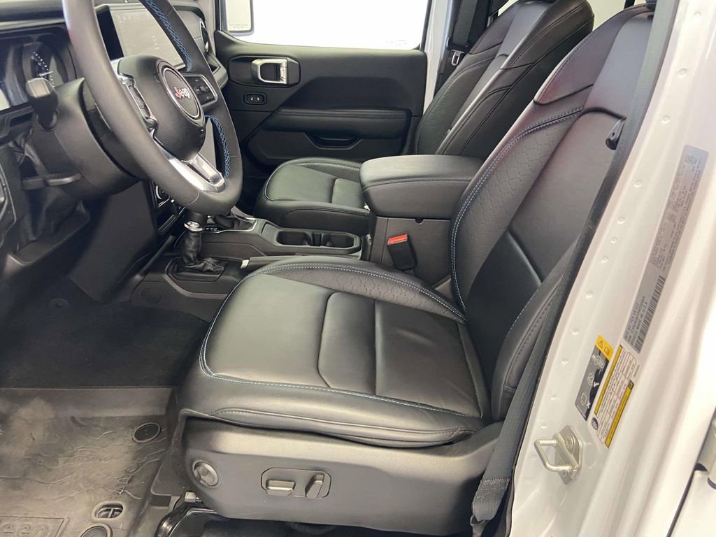 Used 2024 Jeep Wrangler High Altitude AWD/4WD image 20