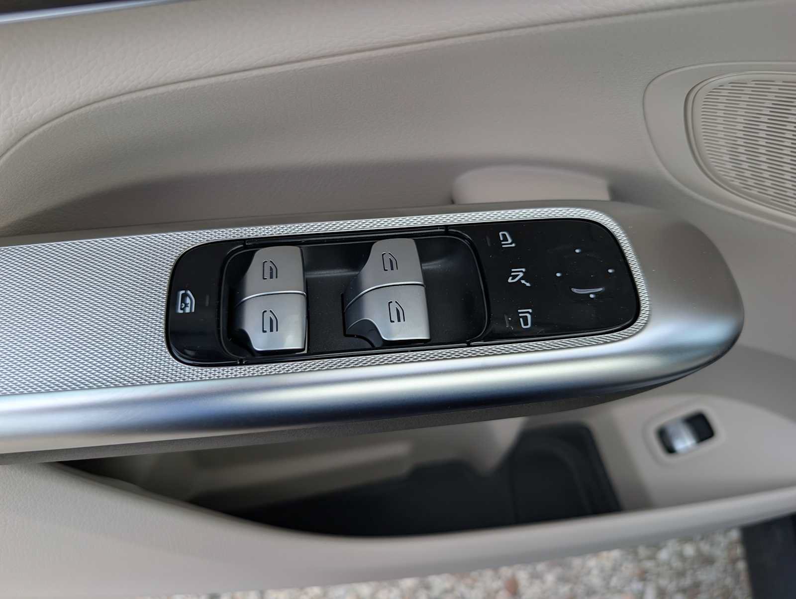 New 2027 Mercedes-Benz GLC 300 4MATIC image 29