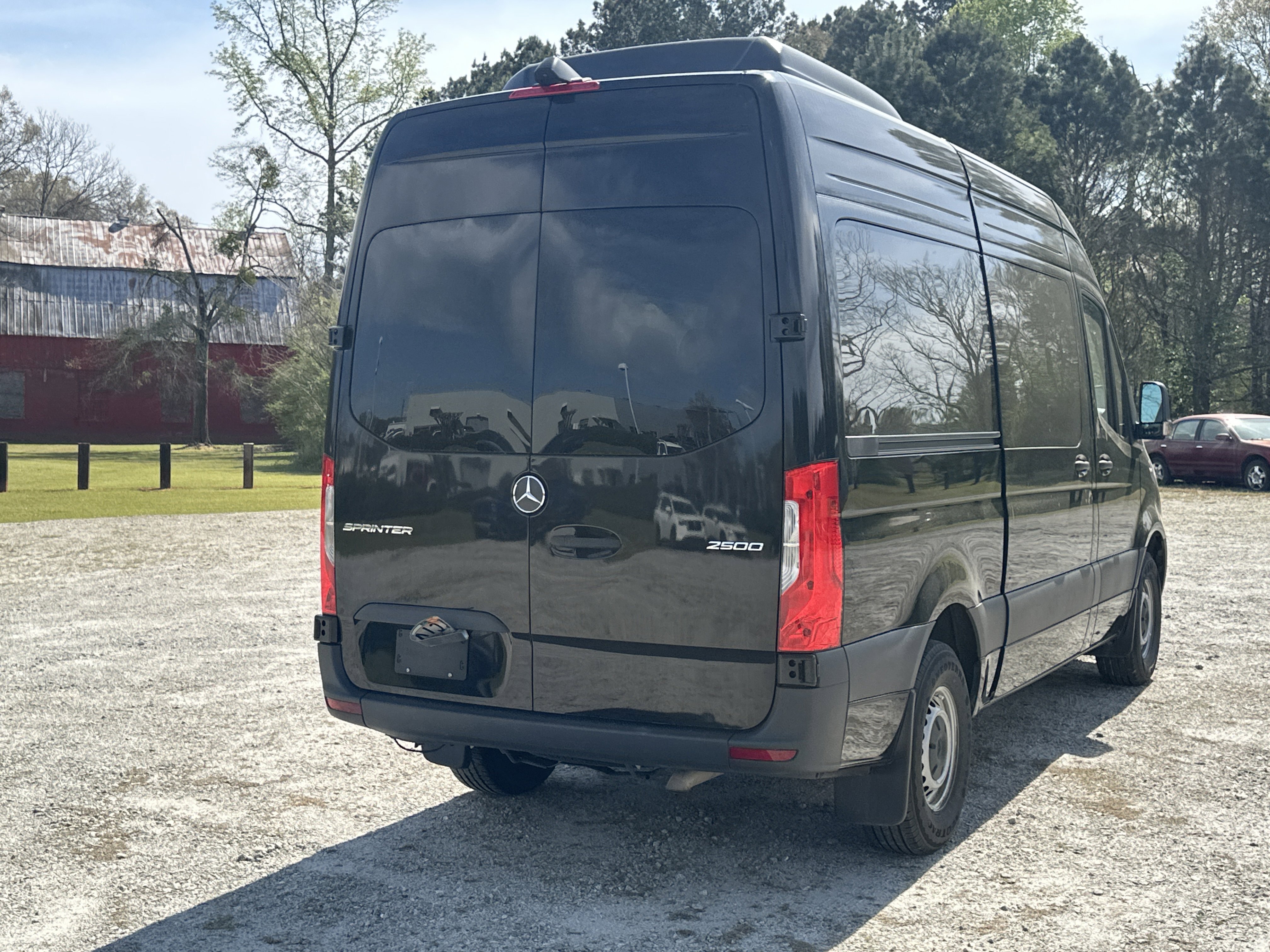 Used 2024 Mercedes-Benz Sprinter 2500 image 5