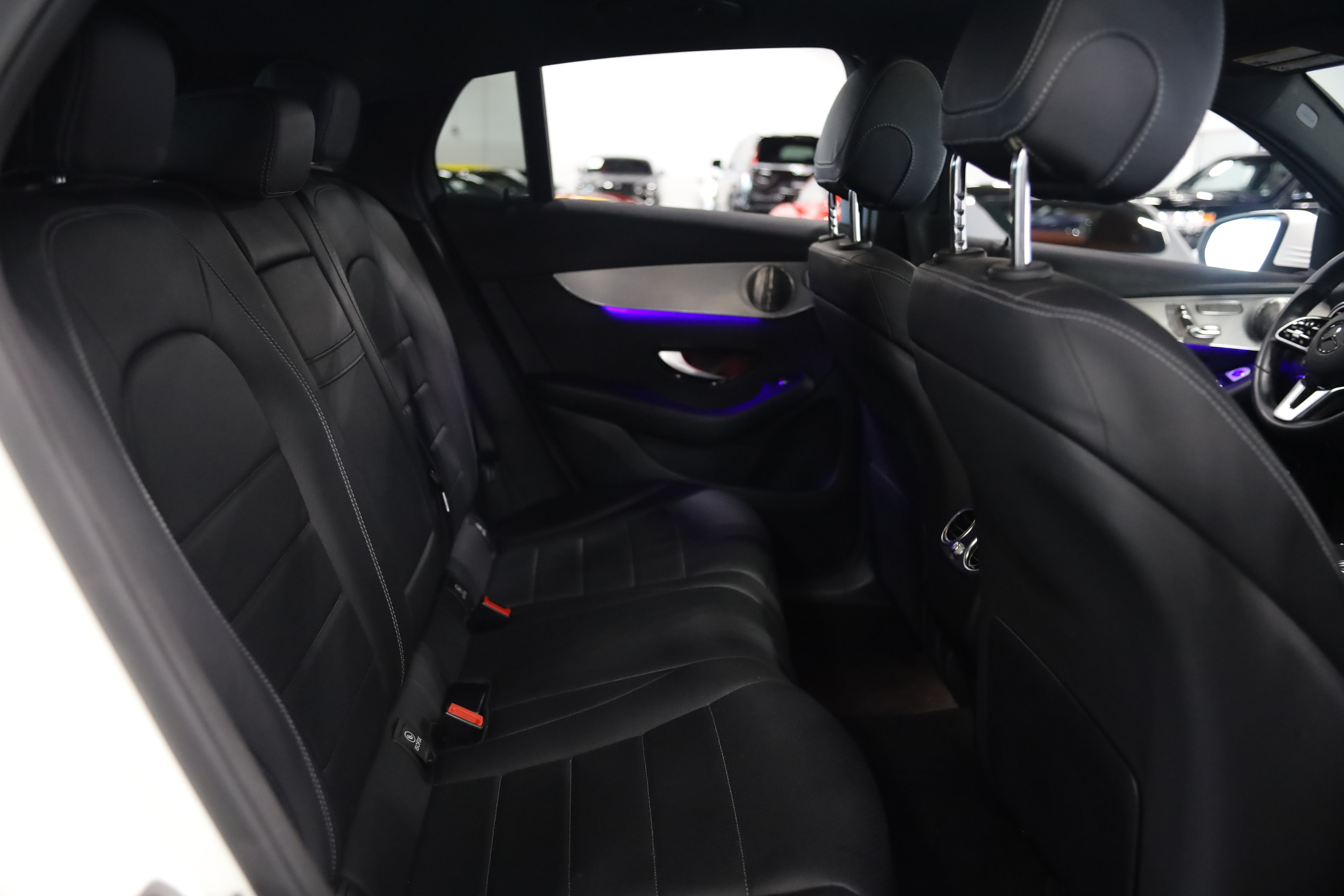 Used 2023 Mercedes-Benz GLC 300 4MATIC Coupe image 35