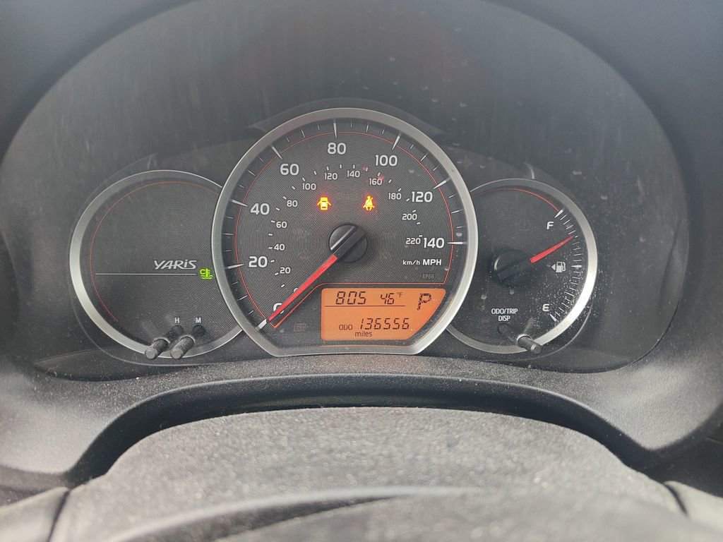 Used 2014 Toyota Yaris L image 8