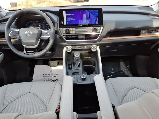 Used 2026 Toyota Grand Highlander Platinum image 13
