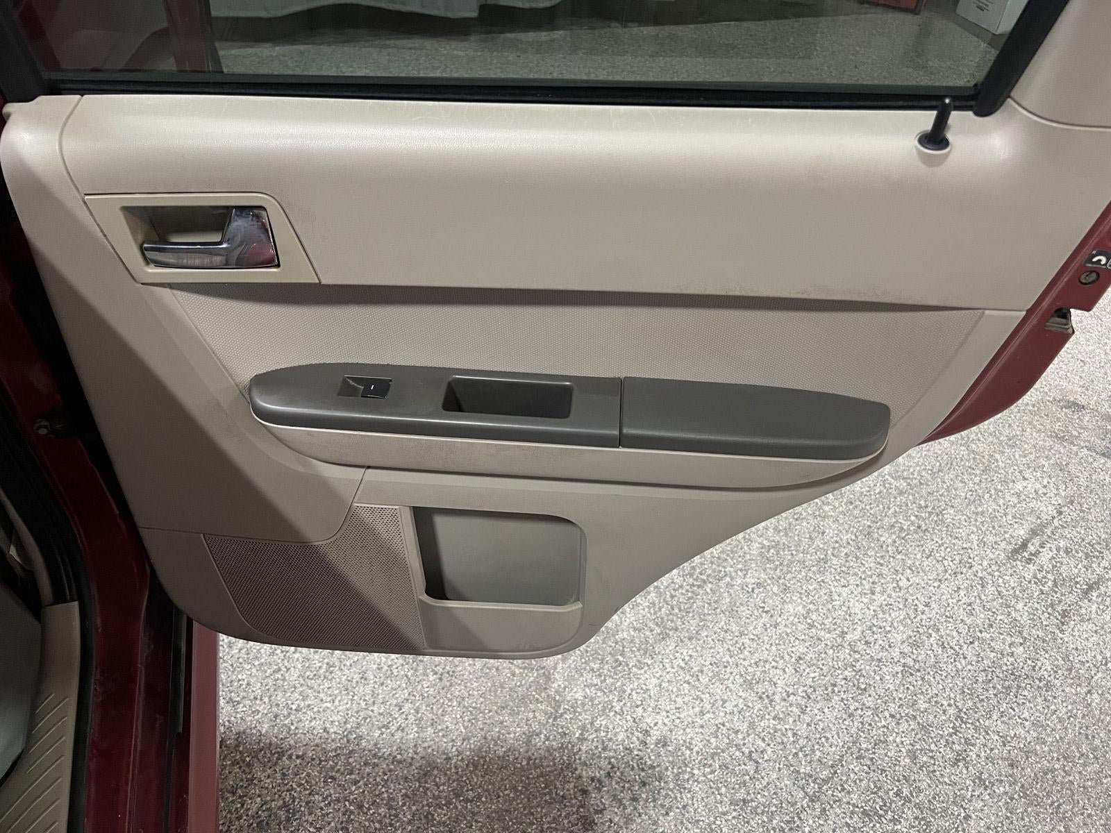 Used 2008 Mercury Mariner 4WD V6 image 22