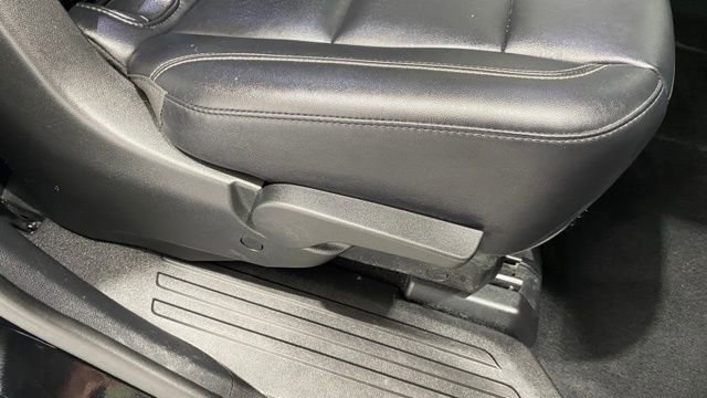 Used 2024 GMC Acadia Elevation image 26