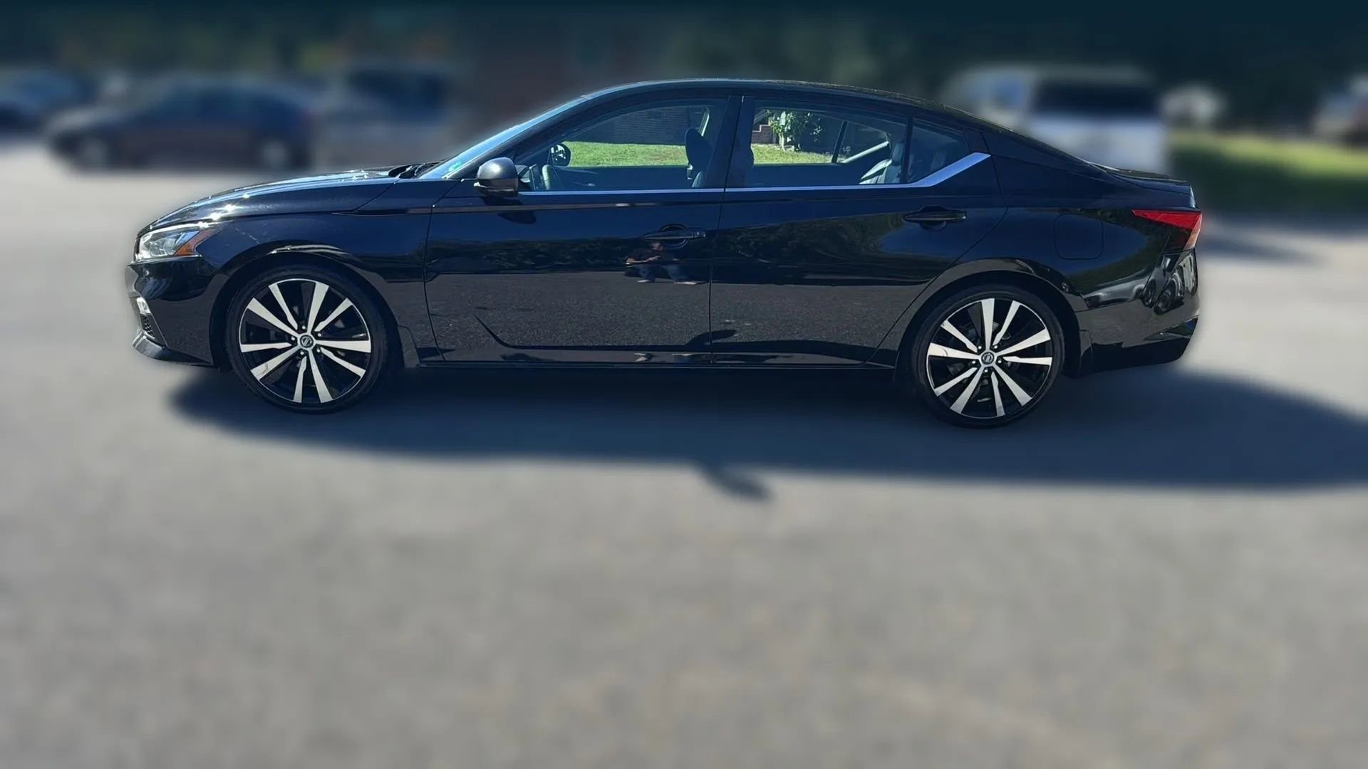 Used 2019 Nissan Altima 2.5 SR w/ SR Premium Package image 8