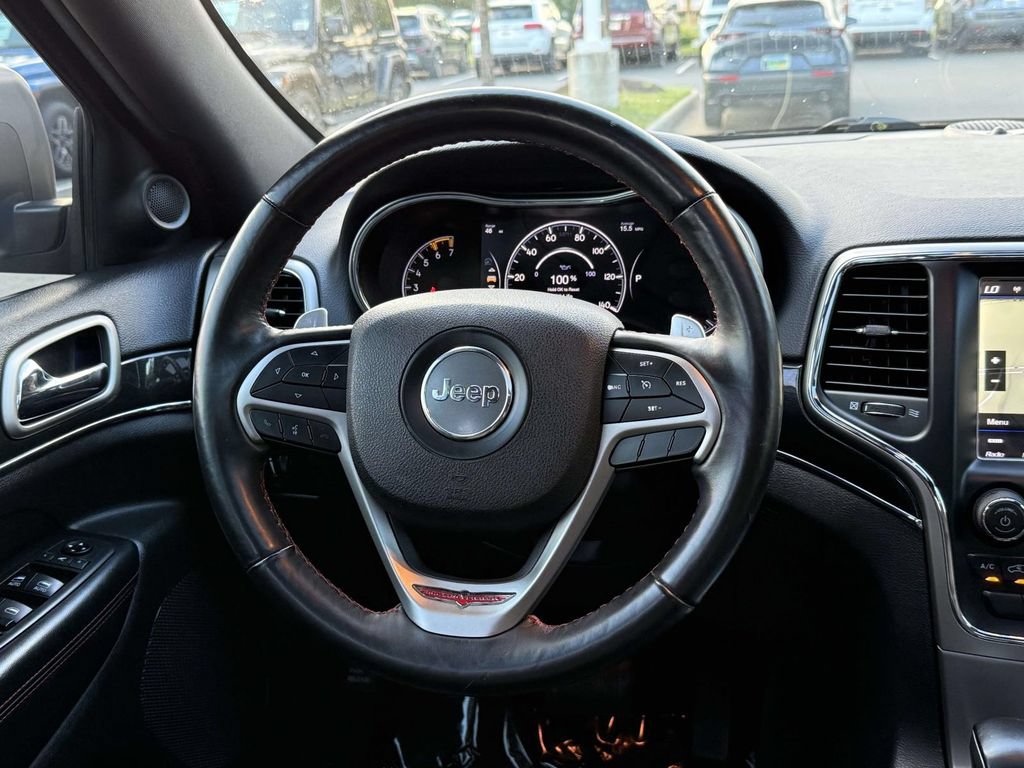 Used 2018 Jeep Grand Cherokee Trailhawk w/ Trailhawk Luxury Group AWD/4WD image 19