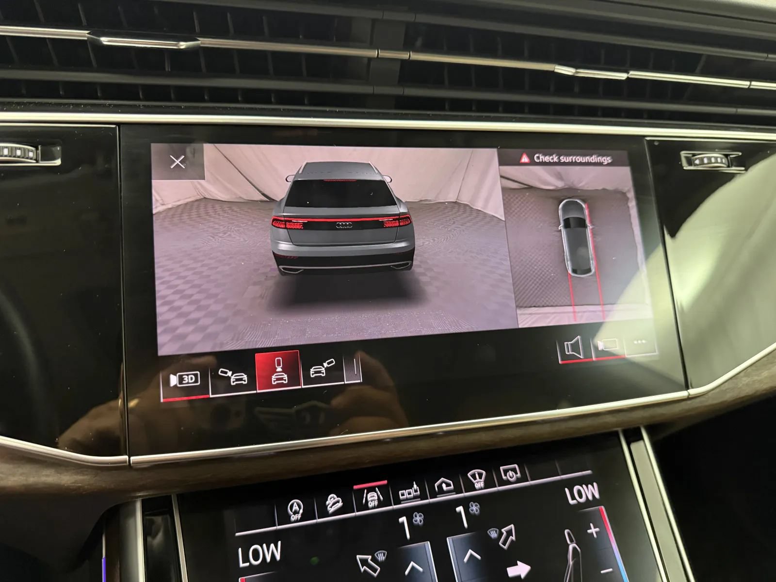 Used 2019 Audi Q8 Prestige w/ Adaptive Chassis Package AWD/4WD image 39
