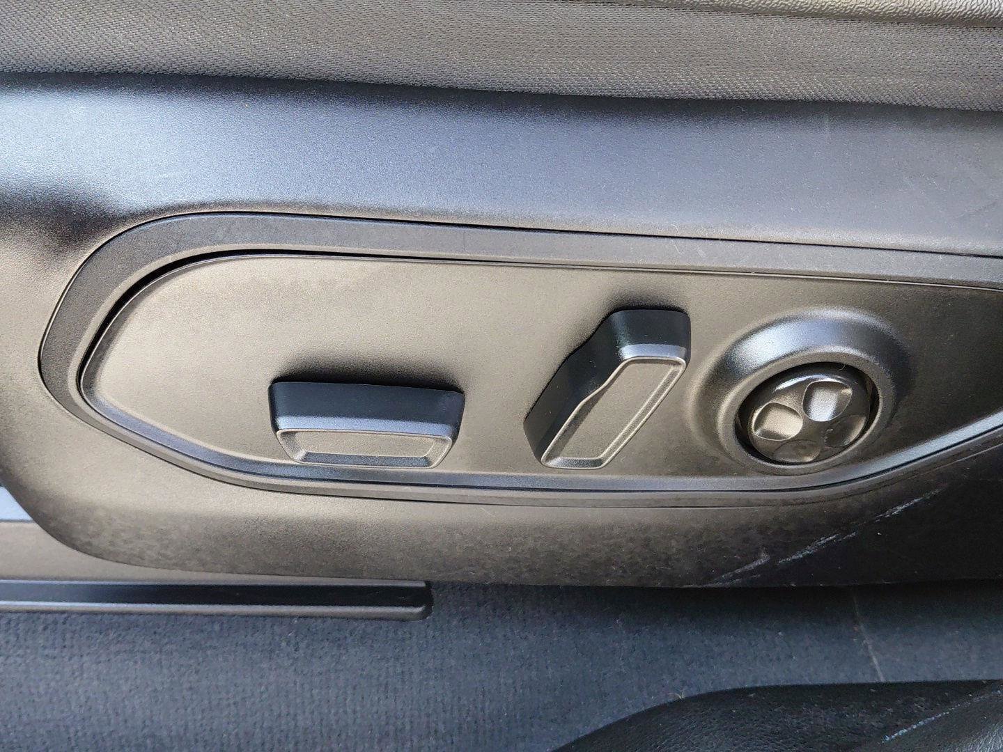 Used 2023 Jeep Grand Cherokee Altitude image 38