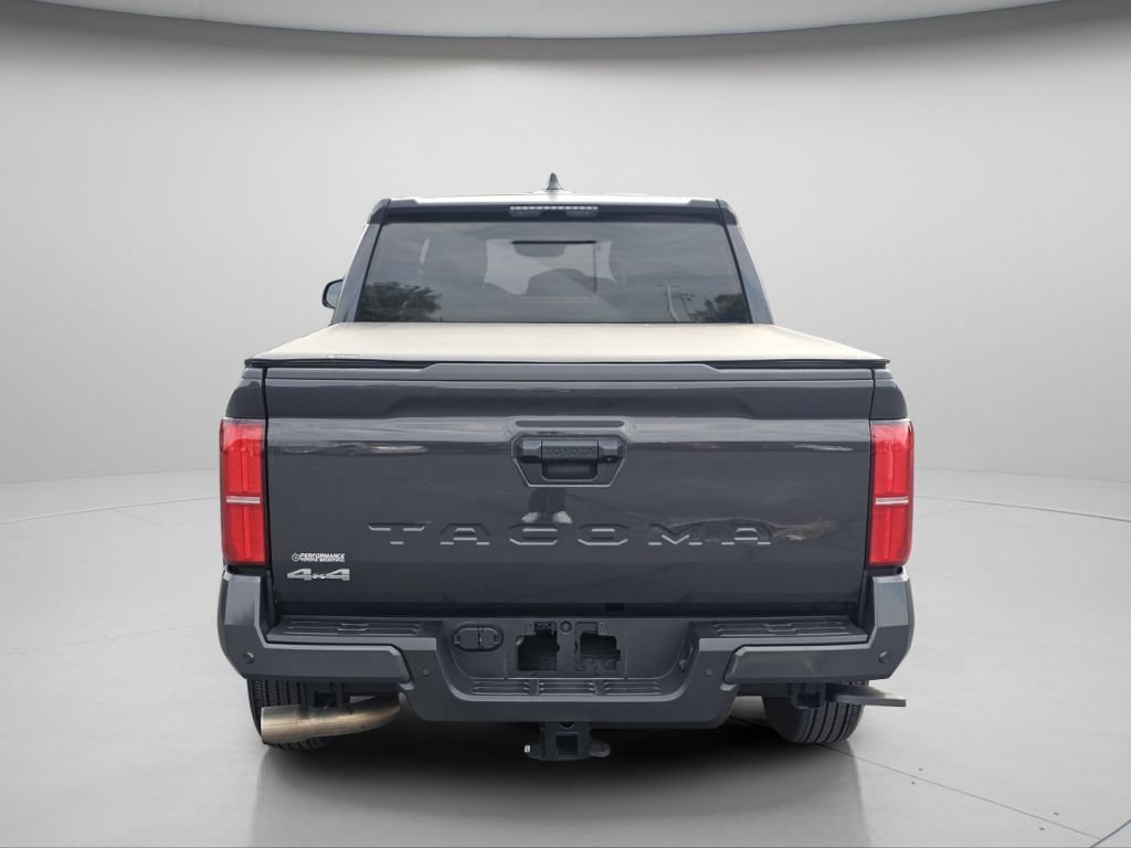 Used 2025 Toyota Tacoma SR5 AWD/4WD image 26