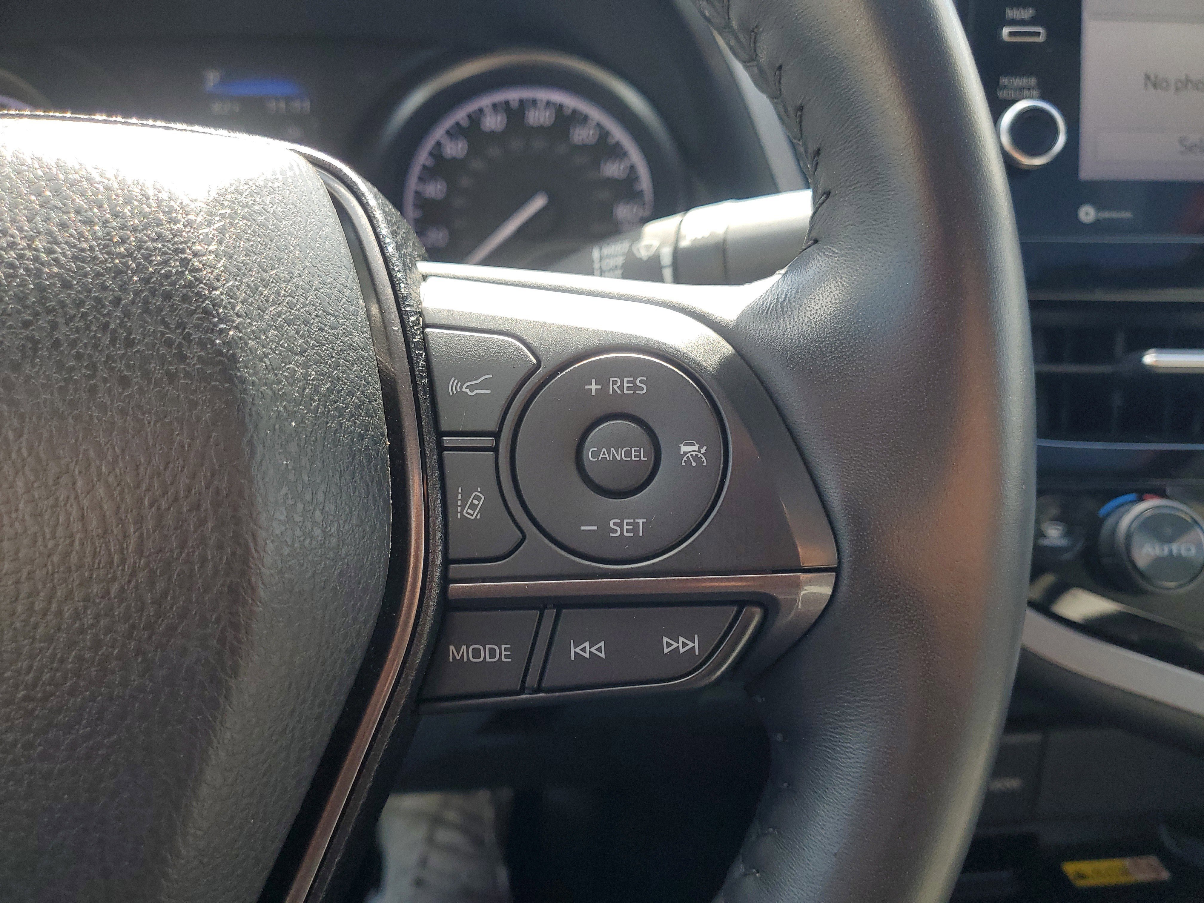 Used 2023 Toyota Camry SE w/ Cold Weather Package image 23