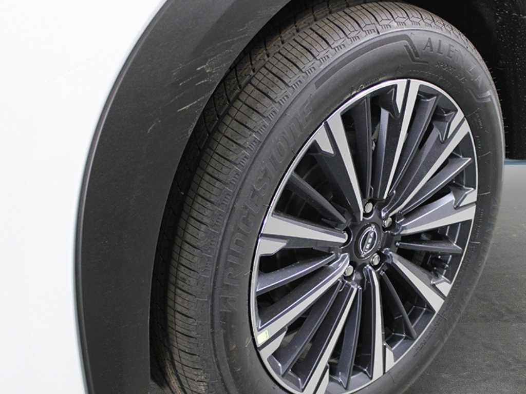 New 2026 Nissan Pathfinder Platinum image 9