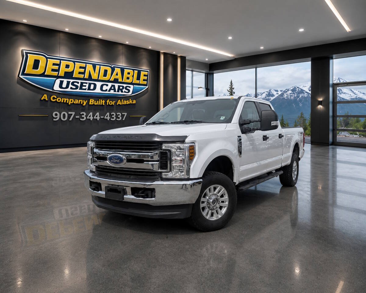 Used 2019 Ford F350 XLT w/ Camper Package