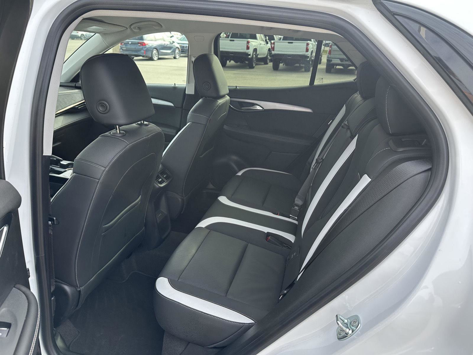 Used 2025 Buick Envision Sport Touring image 14