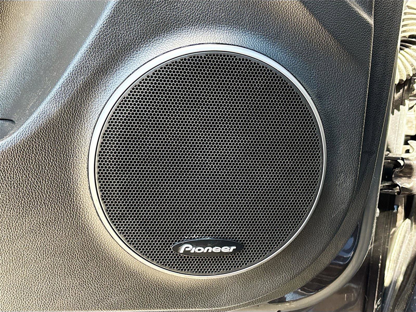 Used 2016 Chevrolet Cruze LTZ w/ Sun, Sound and Sport Package image 20