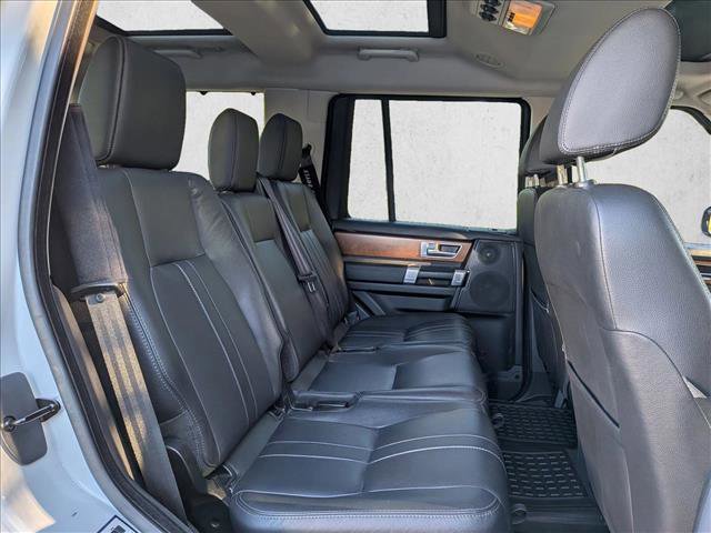 Used 2016 Land Rover LR4 HSE image 23