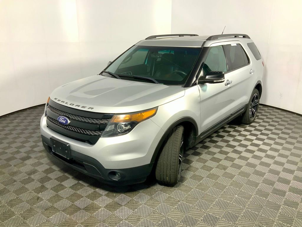 Used 2015 Ford Explorer Sport w/ Equipment Group 401A AWD/4WD image 13