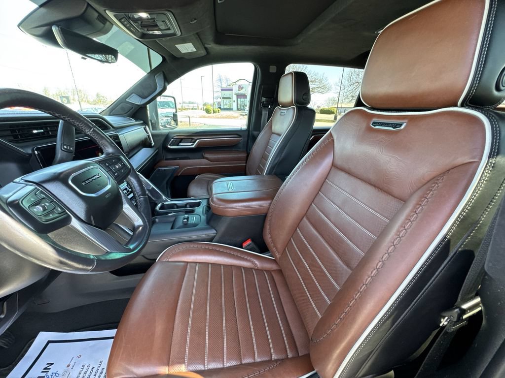 Used 2024 GMC Sierra 2500 Denali Ultimate AWD/4WD image 11