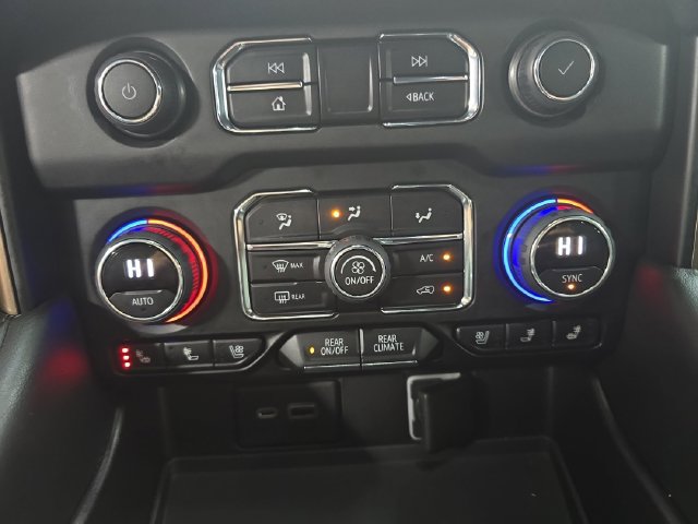 Used 2021 Chevrolet Tahoe High Country w/ Premium Package 2 AWD/4WD image 26