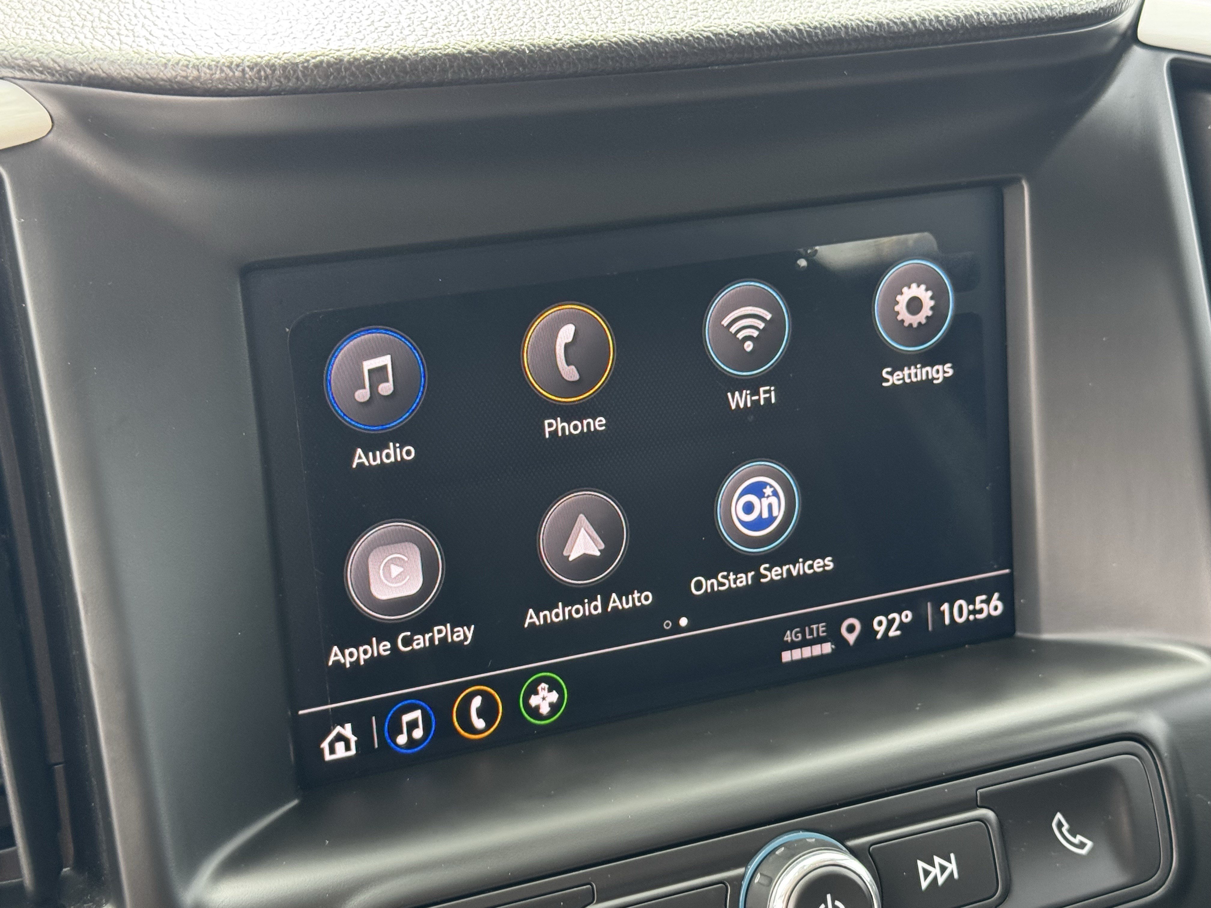 Used 2024 GMC Terrain SLE w/ Driver Convenience Package FWD image 18