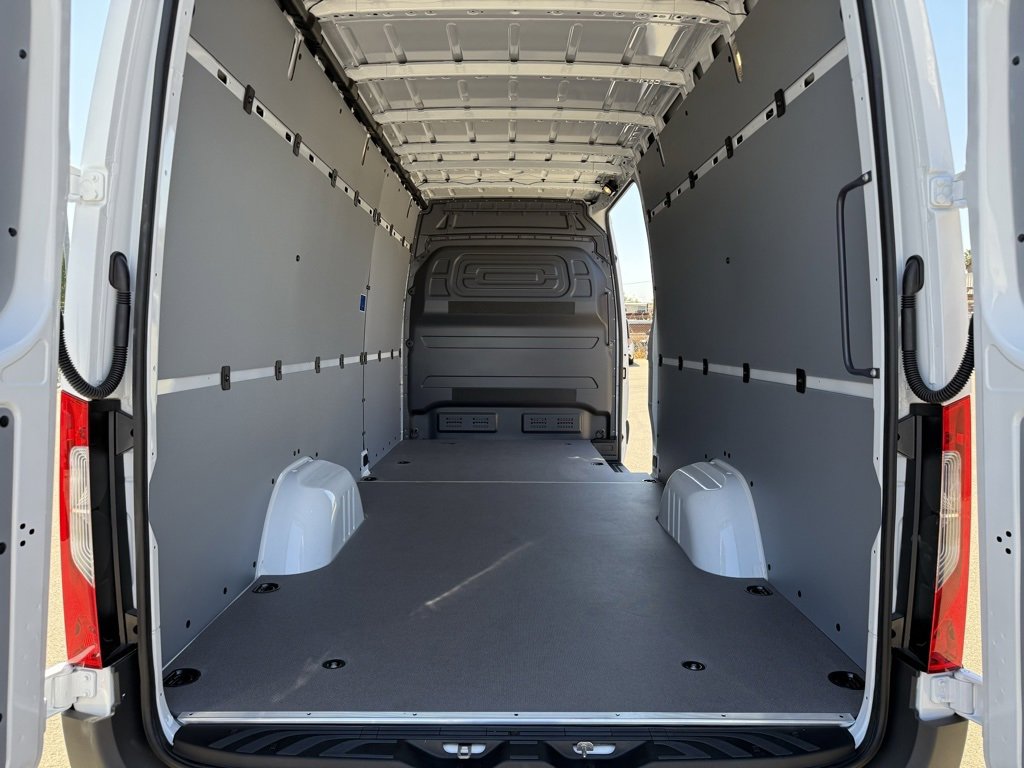New 2025 Mercedes-Benz Sprinter 2500 image 11