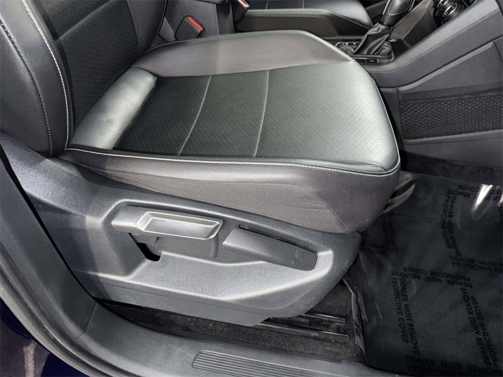 Used 2021 Volkswagen Tiguan SE image 15